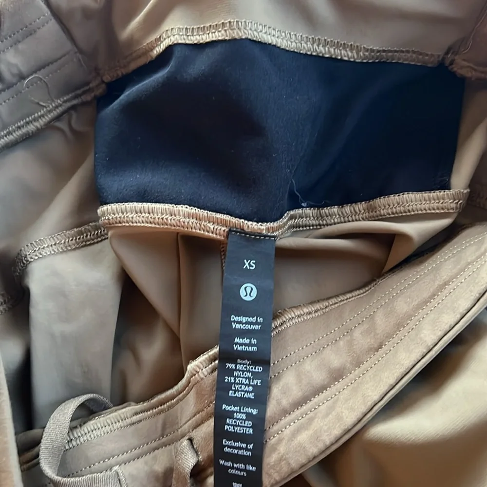 lululemon athletica lightweight athletic